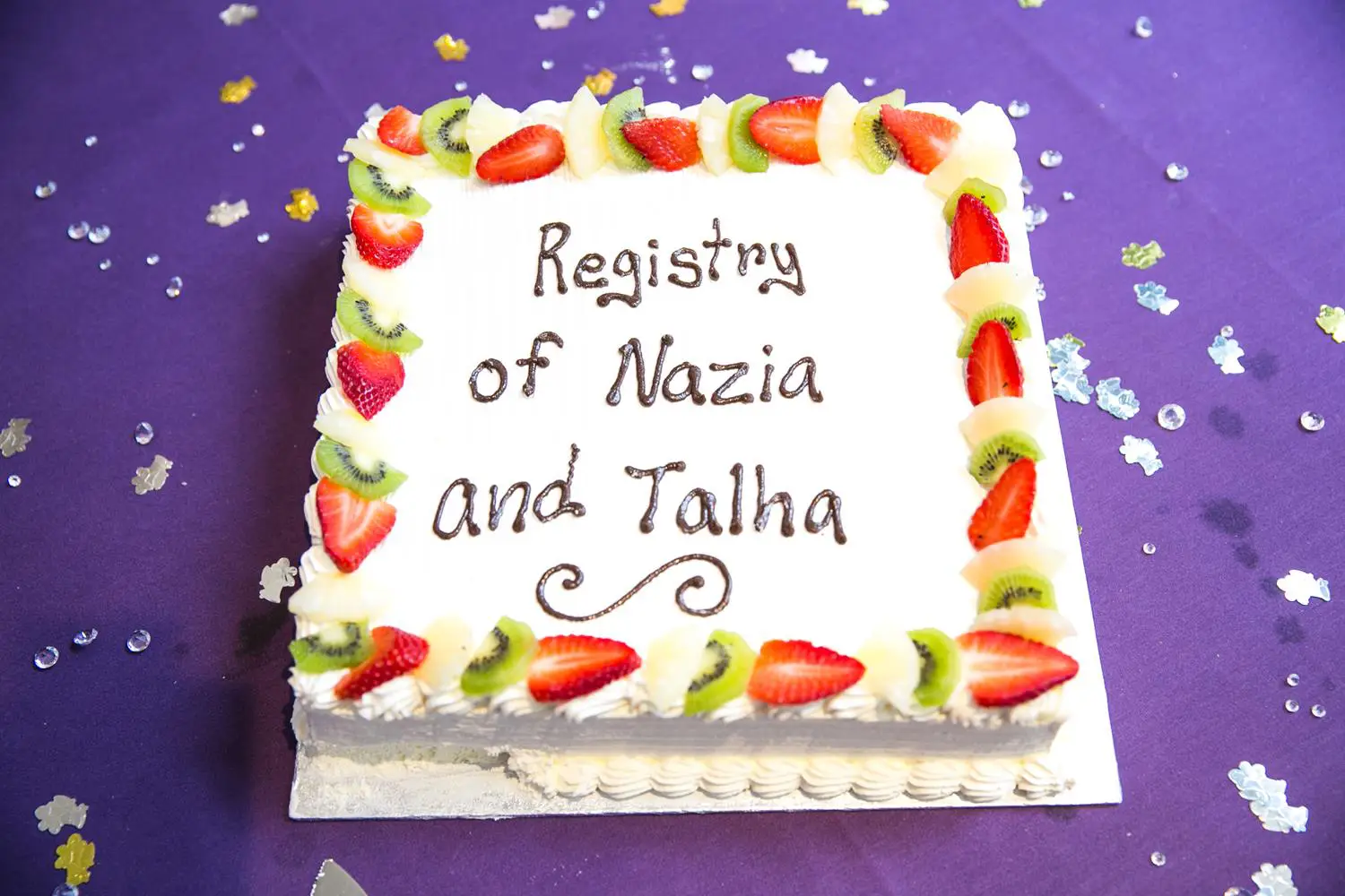 Registry Photography of cake by MAKSAM Photography