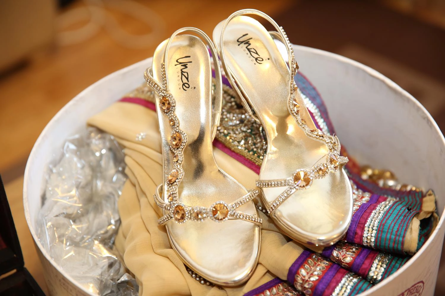 Asian Bridal shoes for Indian Wedding by MAKSAM Photography
